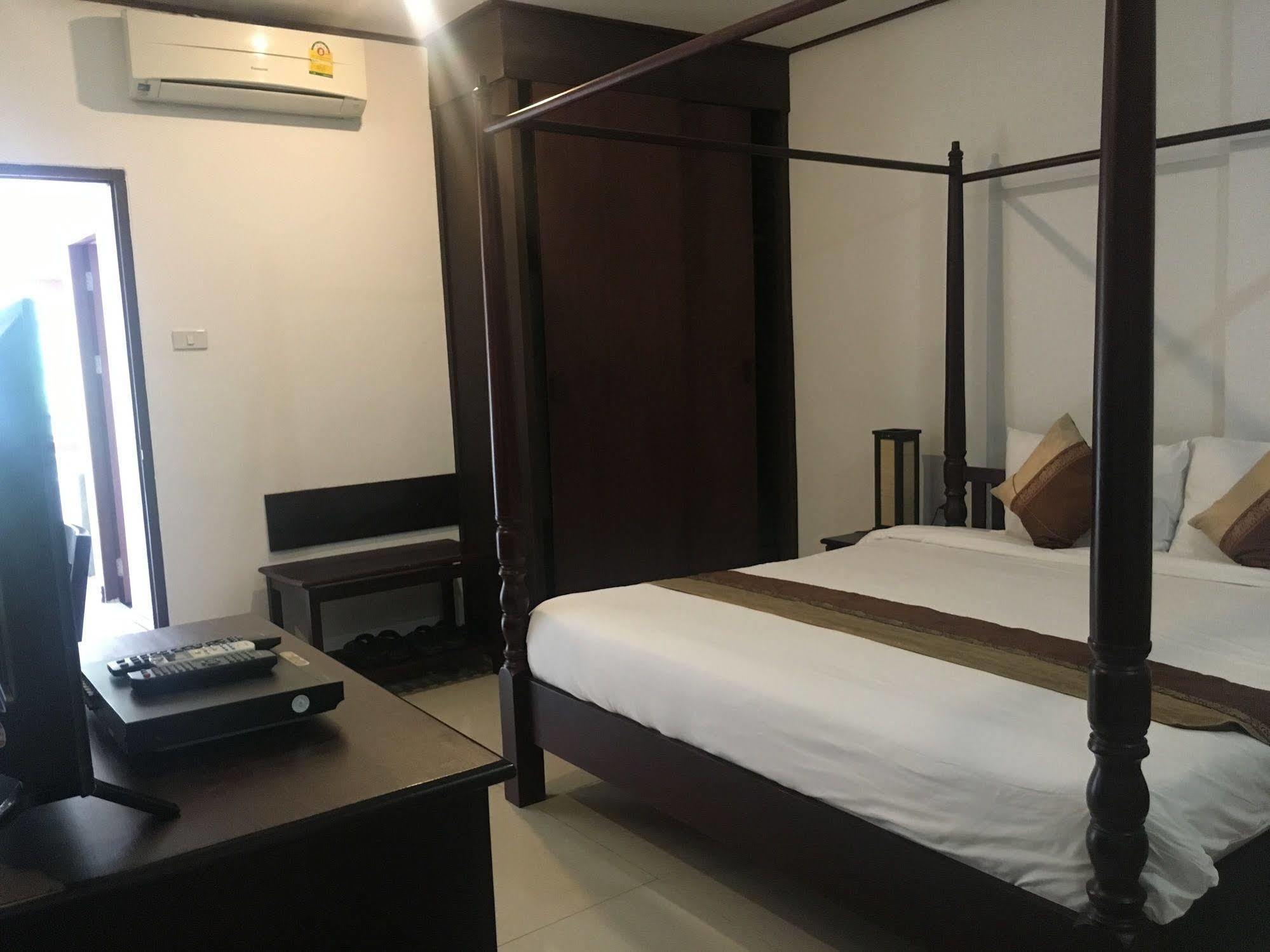 Av Hotel Vientiane Exterior foto