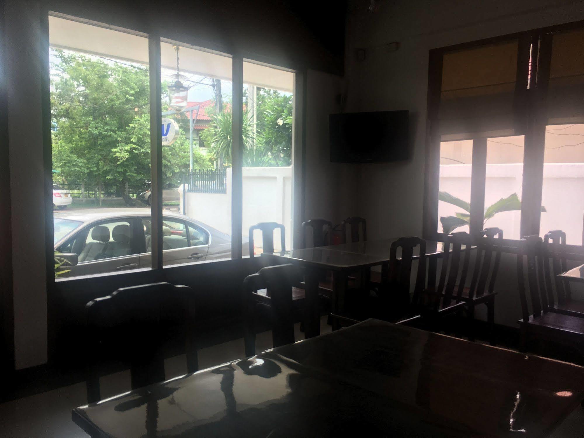 Av Hotel Vientiane Exterior foto