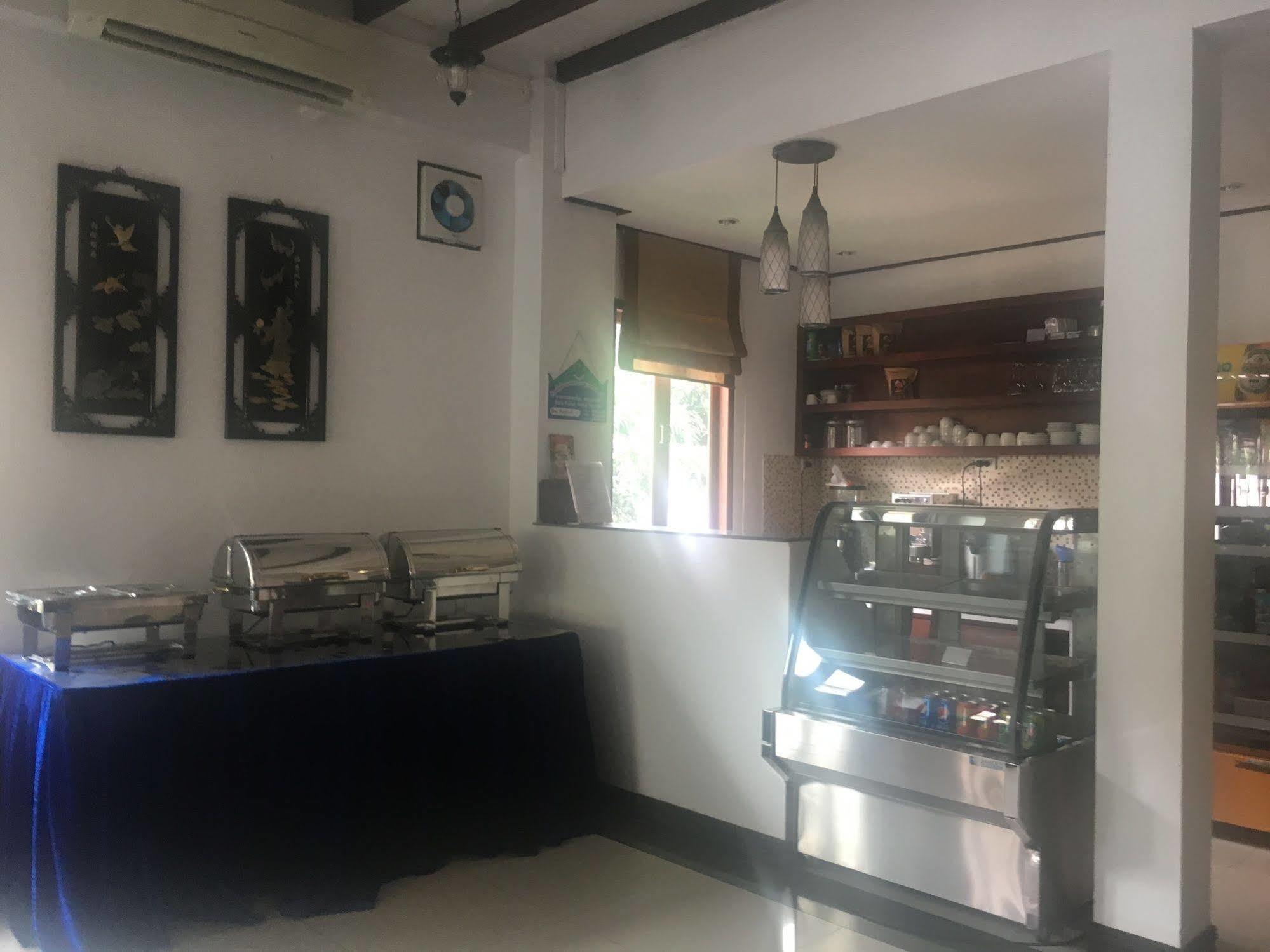 Av Hotel Vientiane Exterior foto