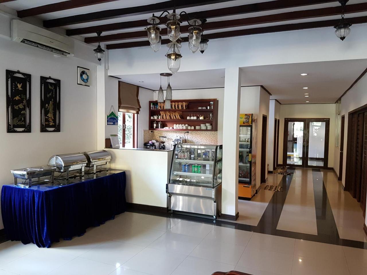 Av Hotel Vientiane Exterior foto