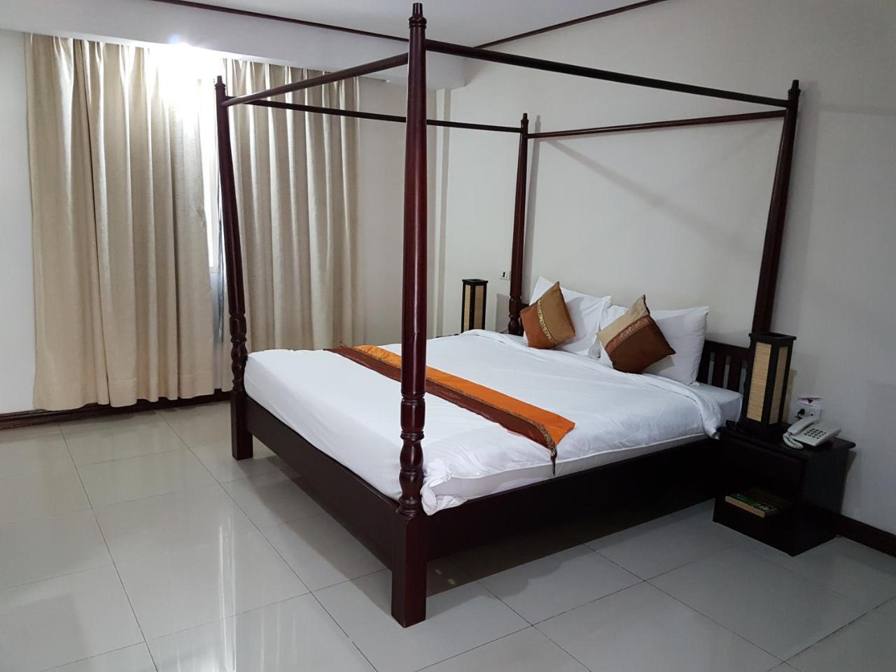 Av Hotel Vientiane Exterior foto