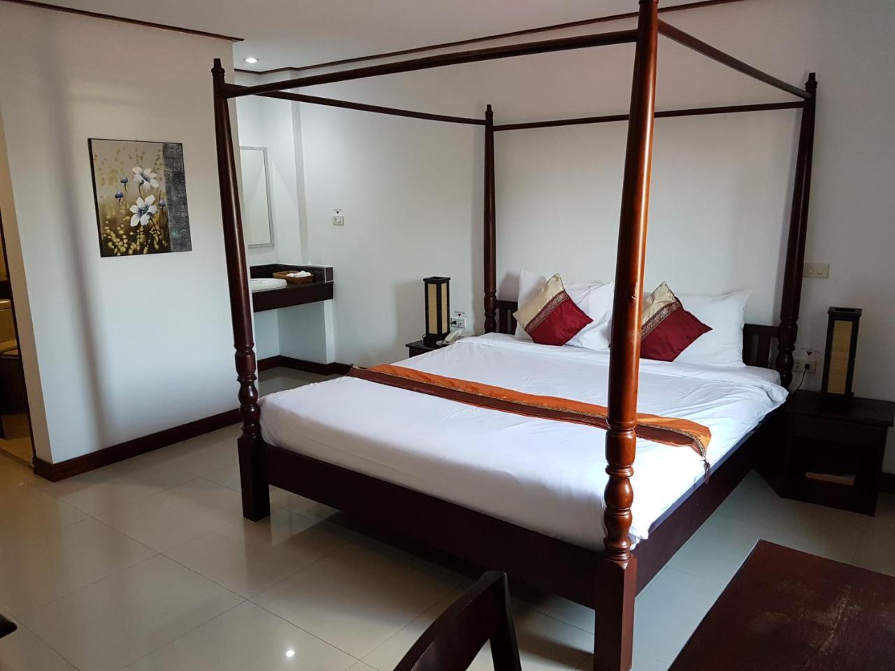 Av Hotel Vientiane Exterior foto